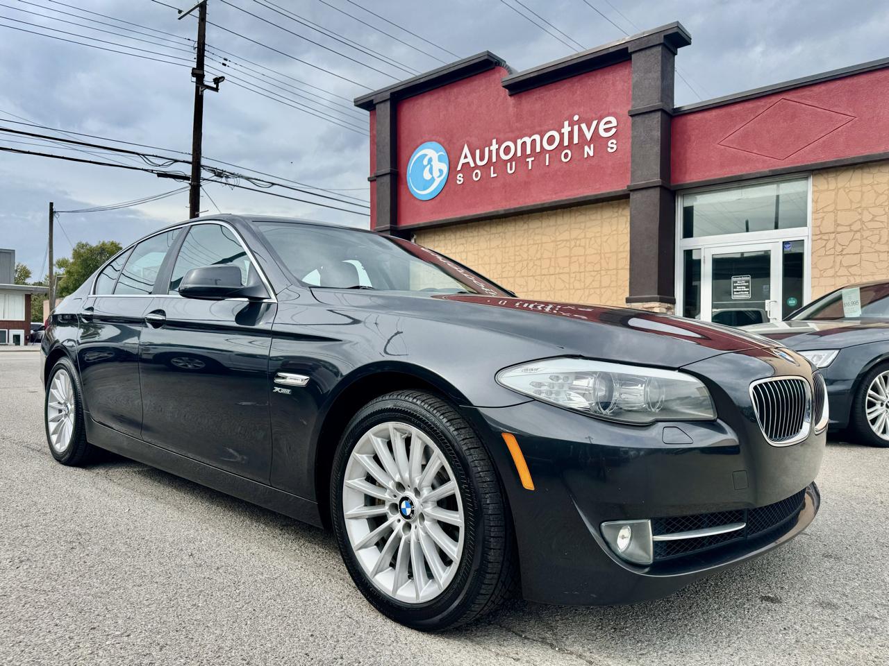 BMW 5-Series 535xi 2011