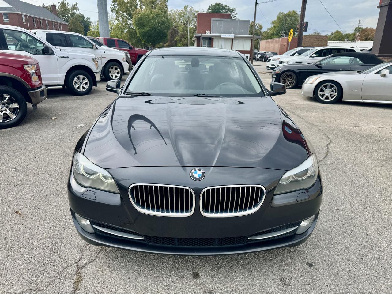 BMW 5-Series 535xi 2011