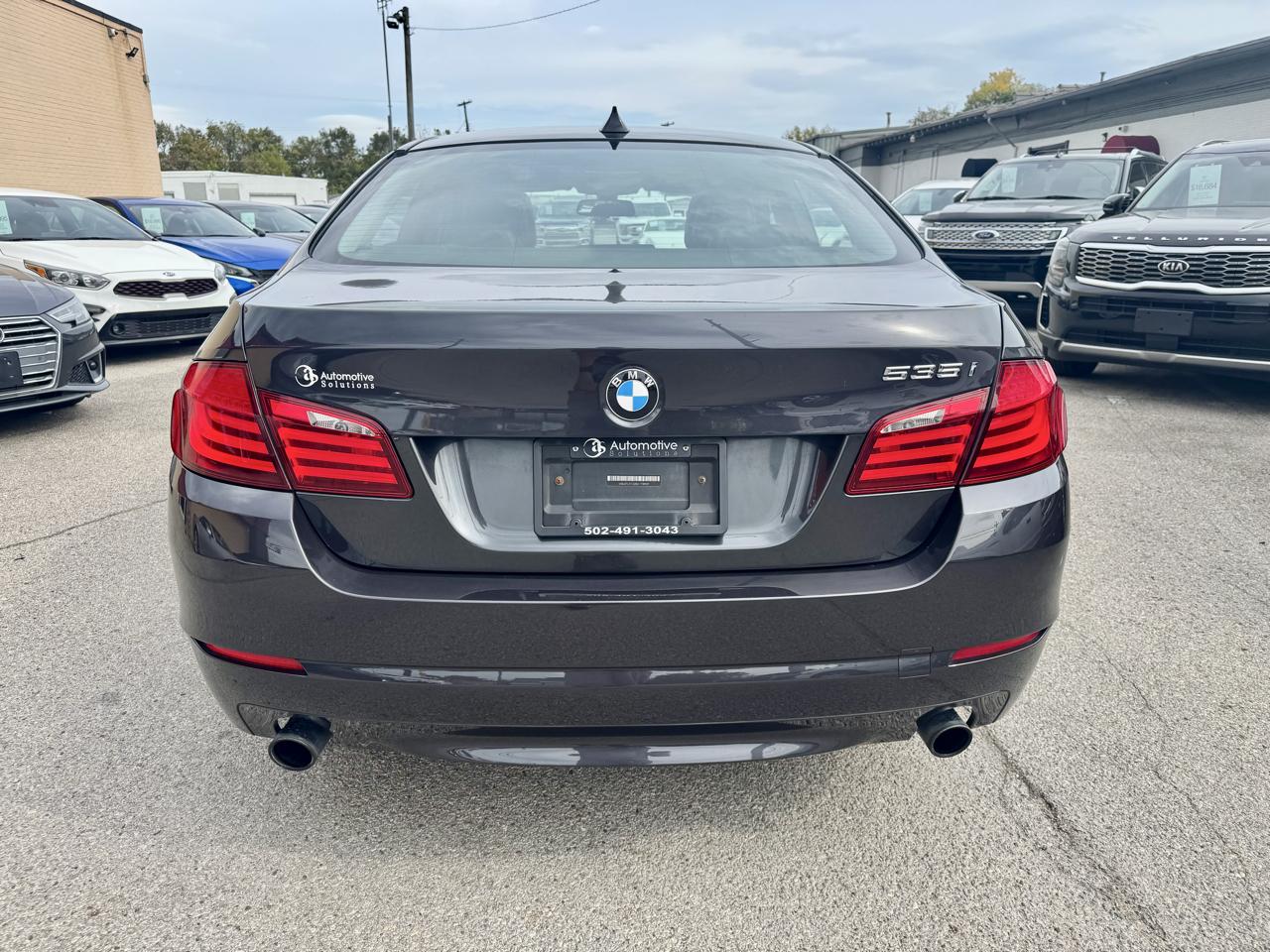 BMW 5-Series 535xi 2011