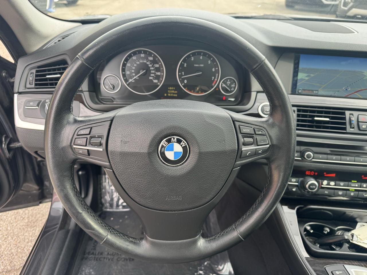 BMW 5-Series 535xi 2011