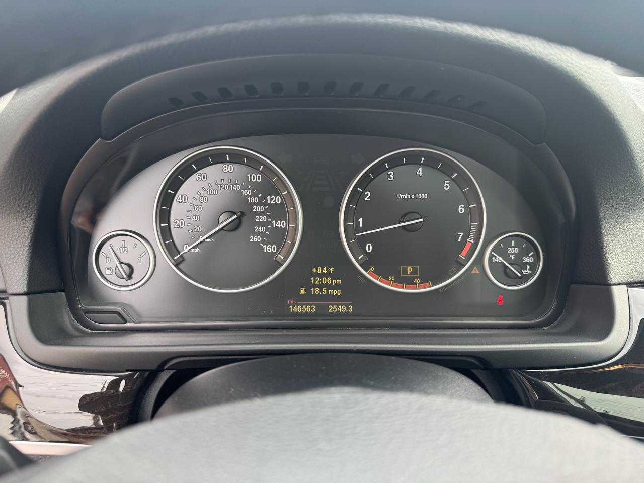 BMW 5-Series 535xi 2011