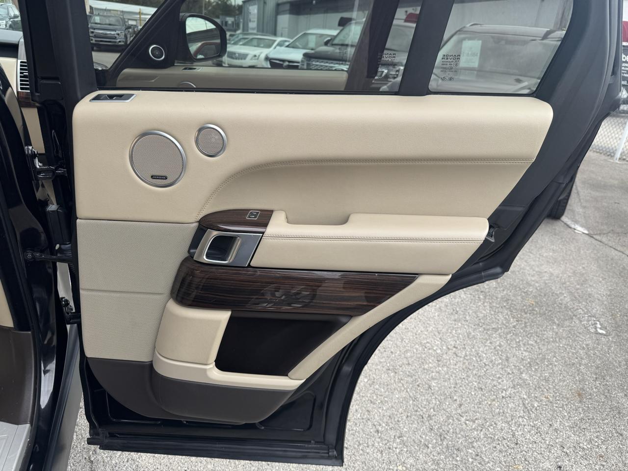 Land Rover Range Rover 3.0L V6 Supercharged HSE 2014