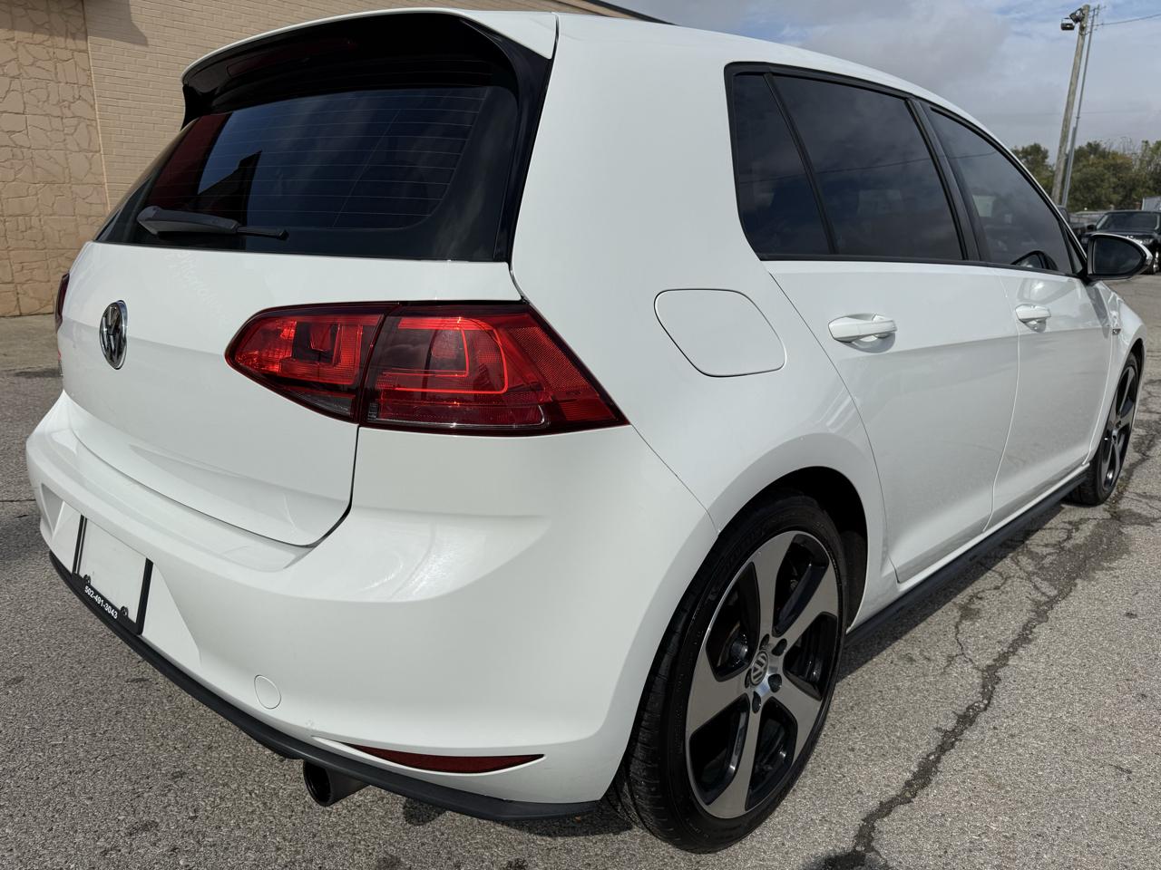 Volkswagen GTI S 6A 4-Door 2015