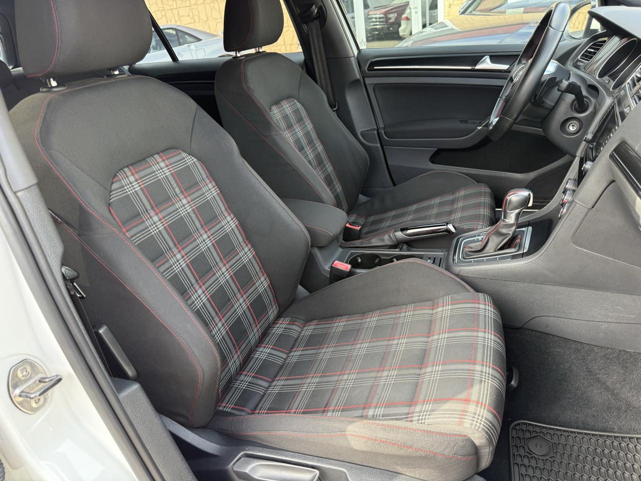 Volkswagen GTI S 6A 4-Door 2015
