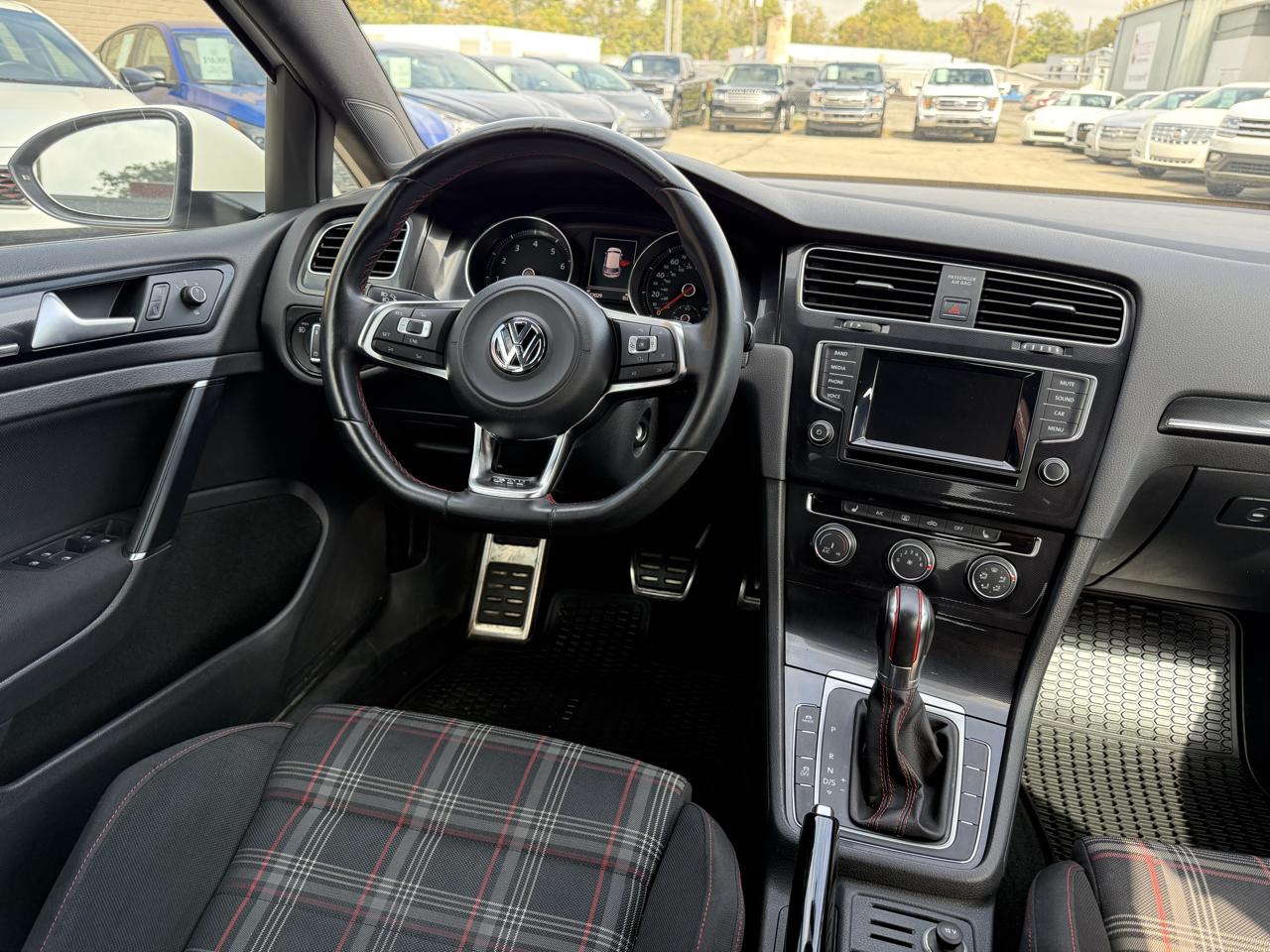 Volkswagen GTI S 6A 4-Door 2015