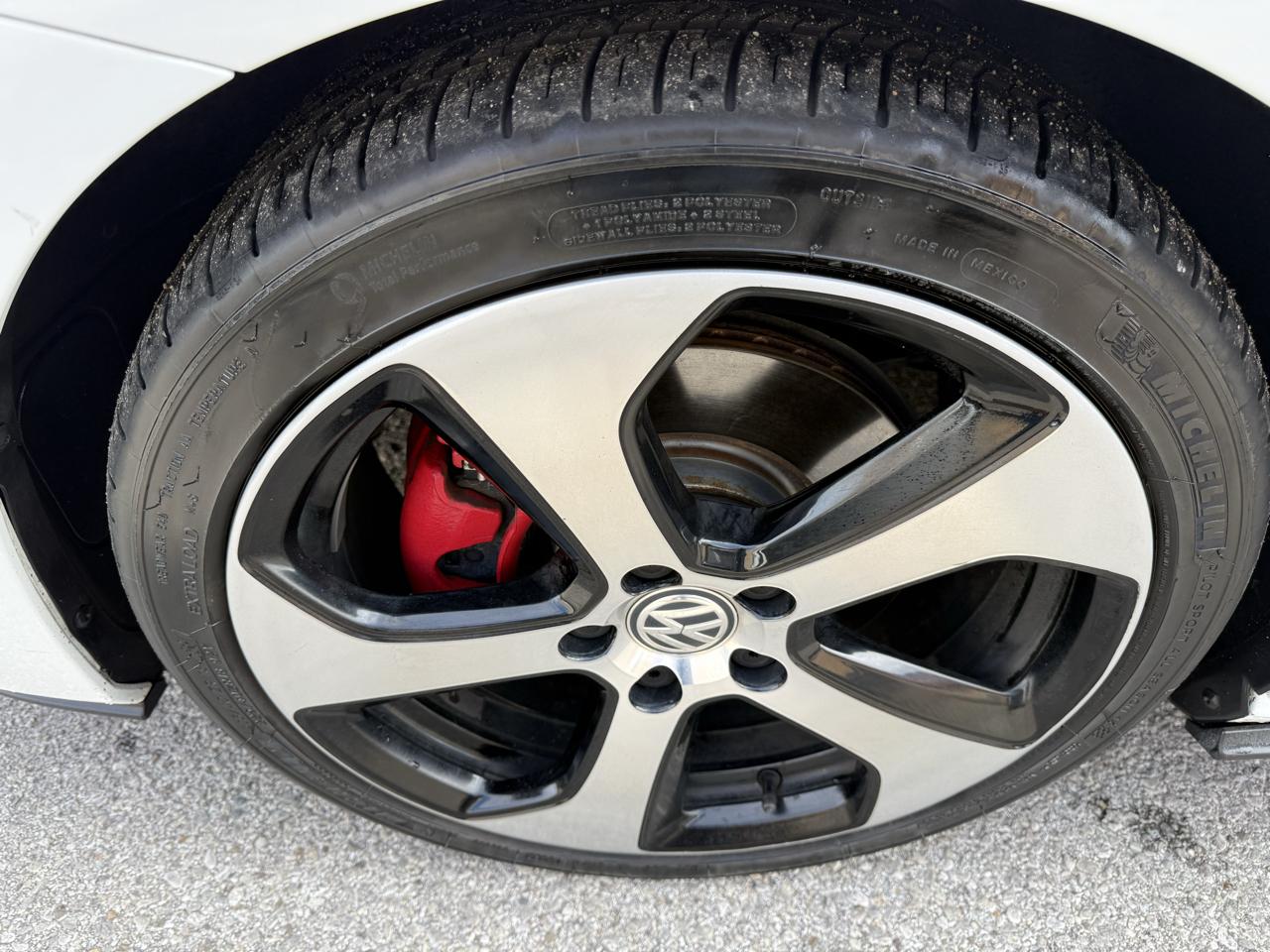 Volkswagen GTI S 6A 4-Door 2015