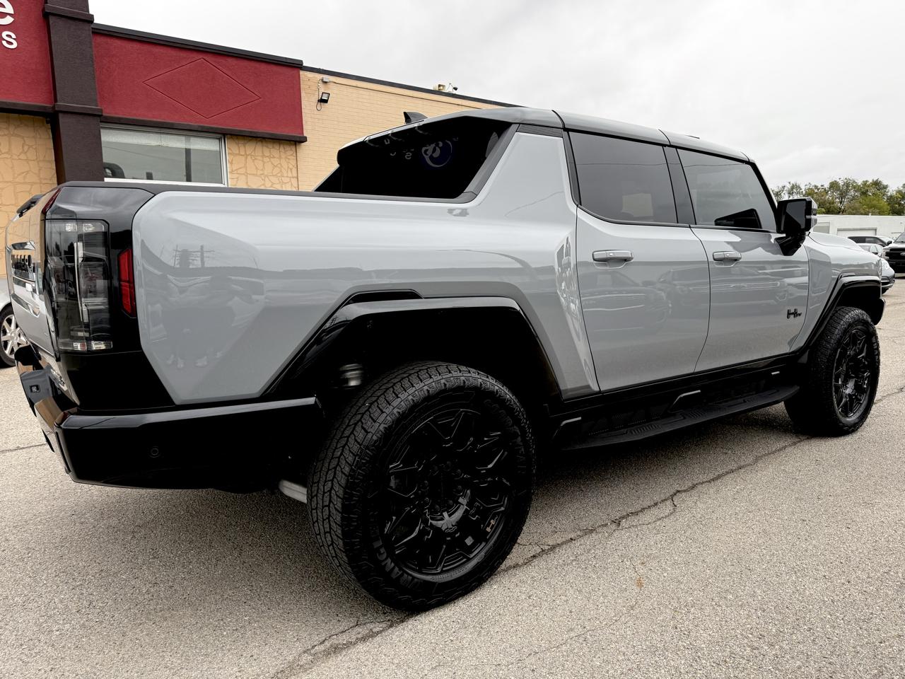 GMC HUMMER EV 2X 2025