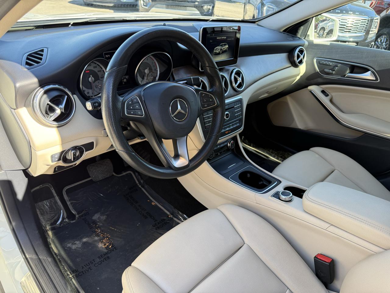 Mercedes-Benz GLA-Class GLA250 2017