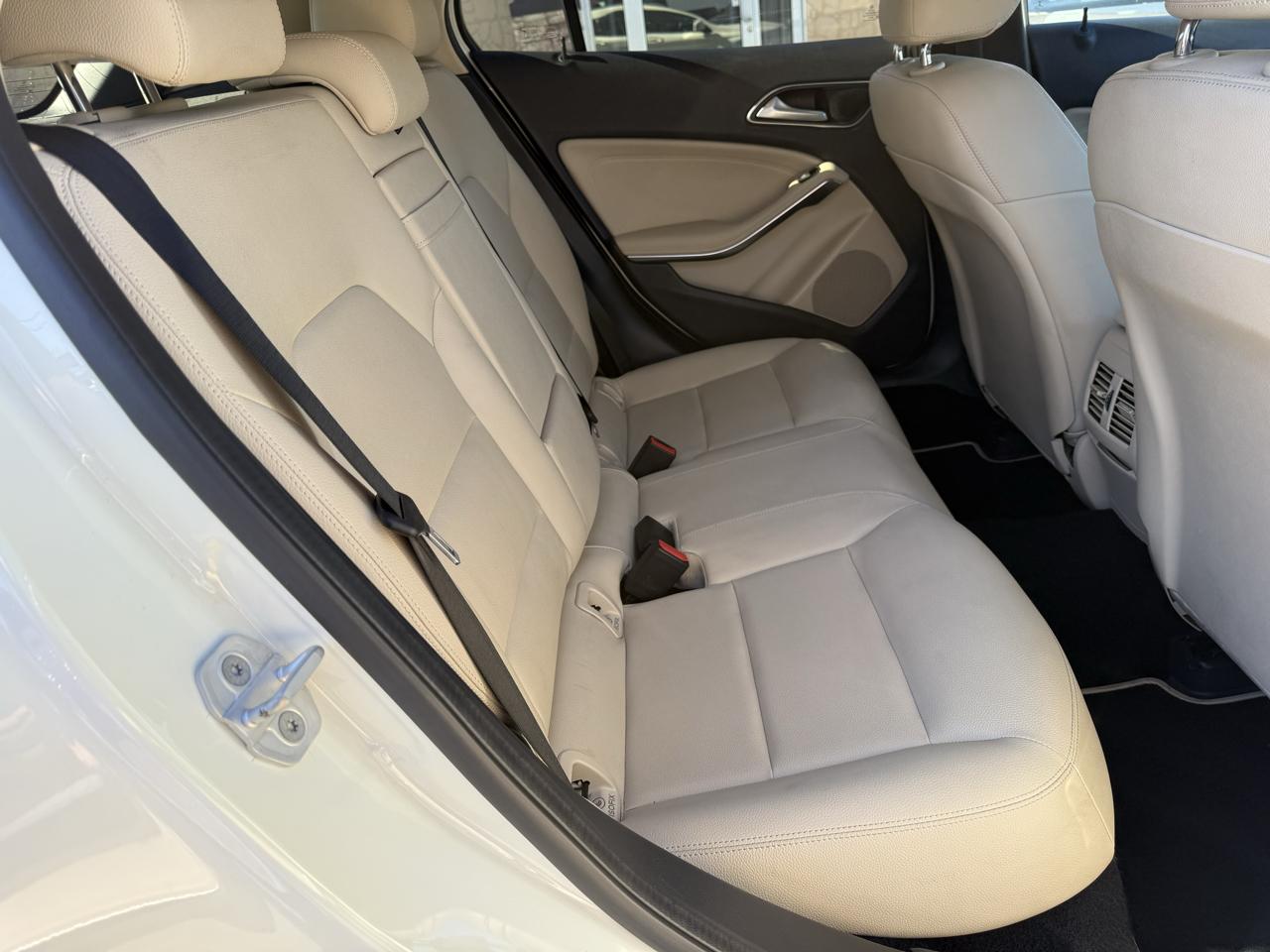 Mercedes-Benz GLA-Class GLA250 2017