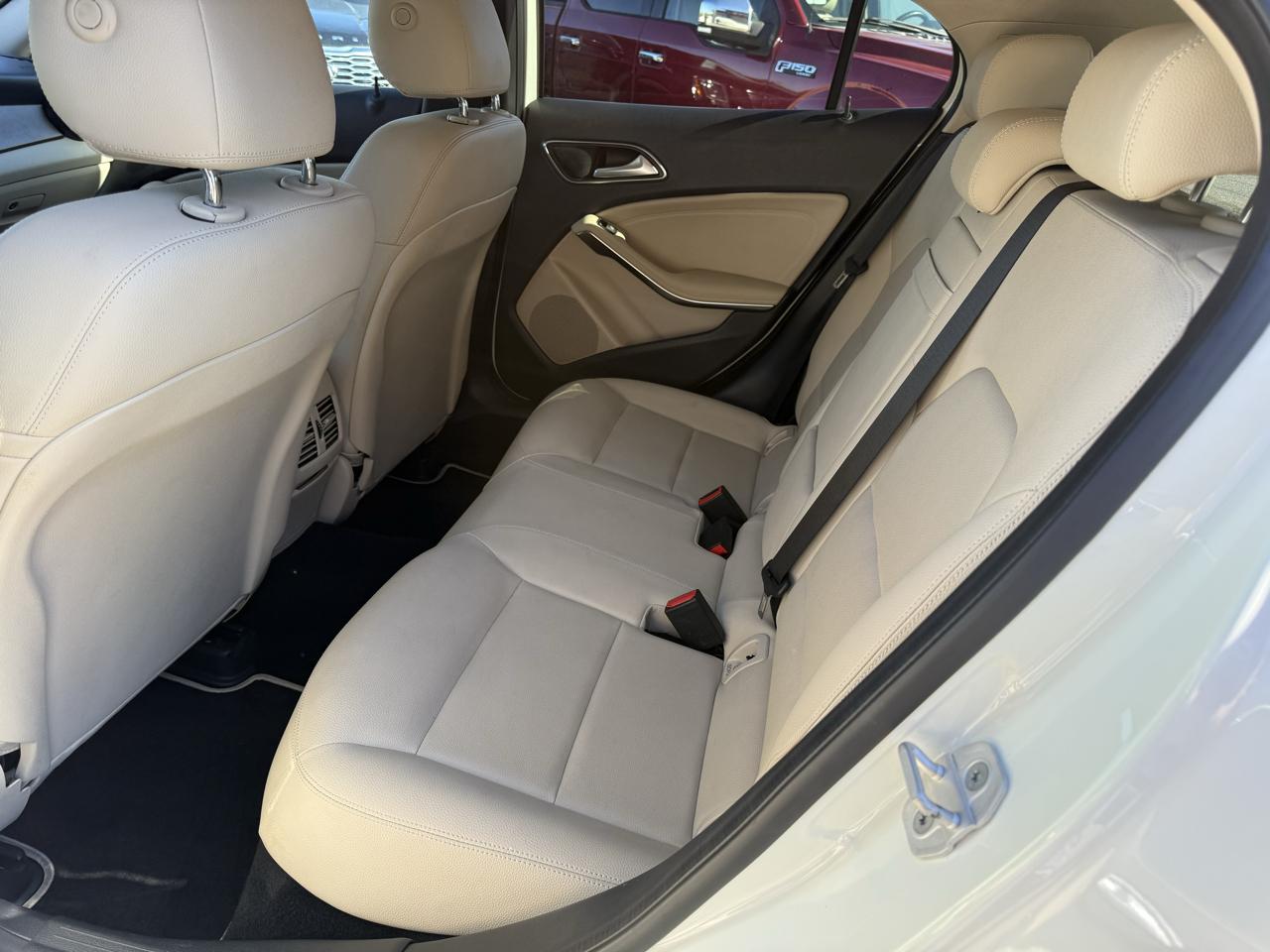 Mercedes-Benz GLA-Class GLA250 2017