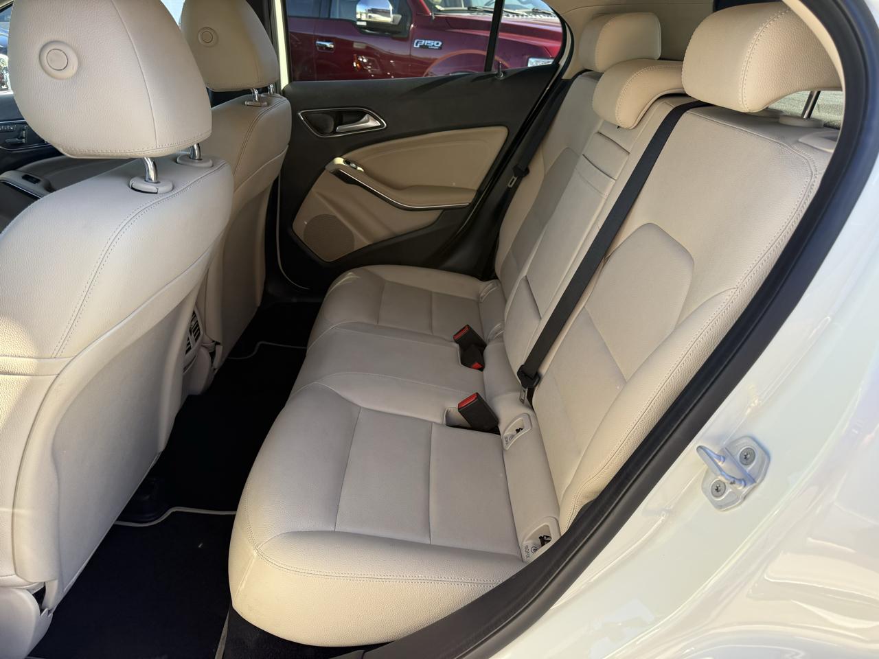 Mercedes-Benz GLA-Class GLA250 2017