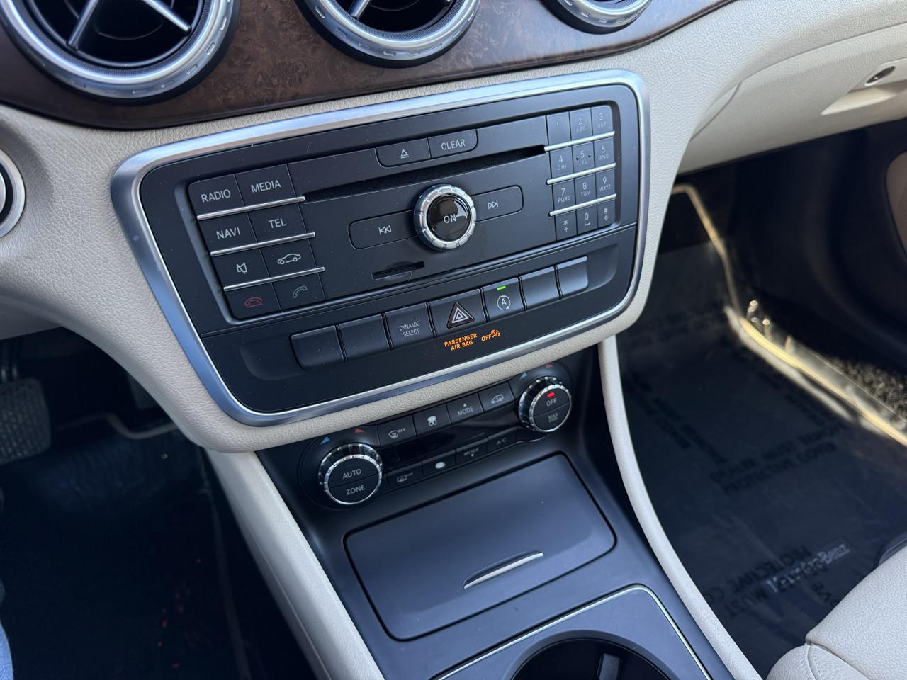 Mercedes-Benz GLA-Class GLA250 2017
