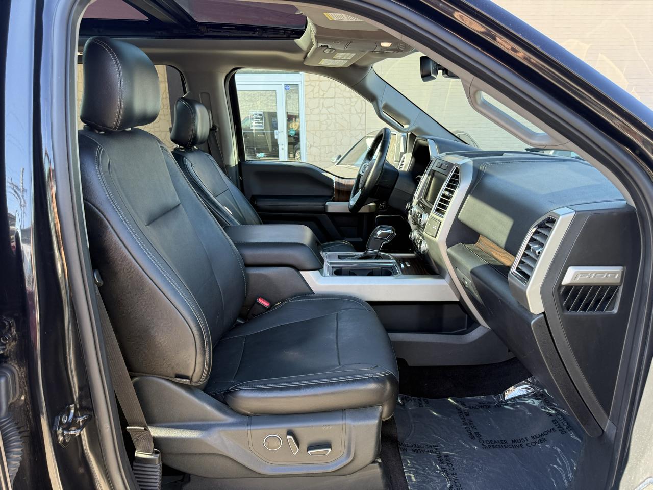 Ford F-150 Lariat SuperCrew 5.5-ft. Bed 4WD 2015