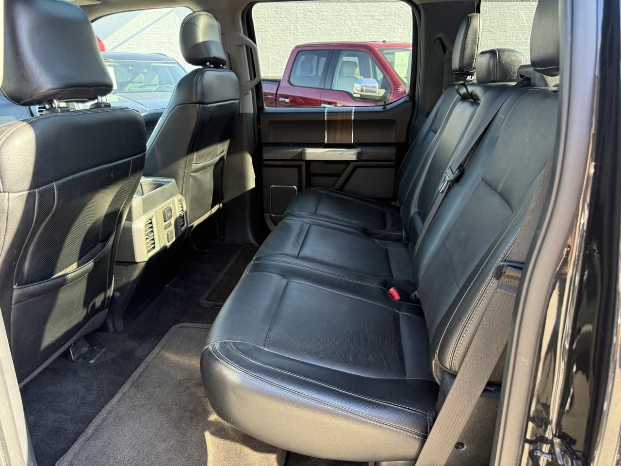 Ford F-150 Lariat SuperCrew 5.5-ft. Bed 4WD 2015