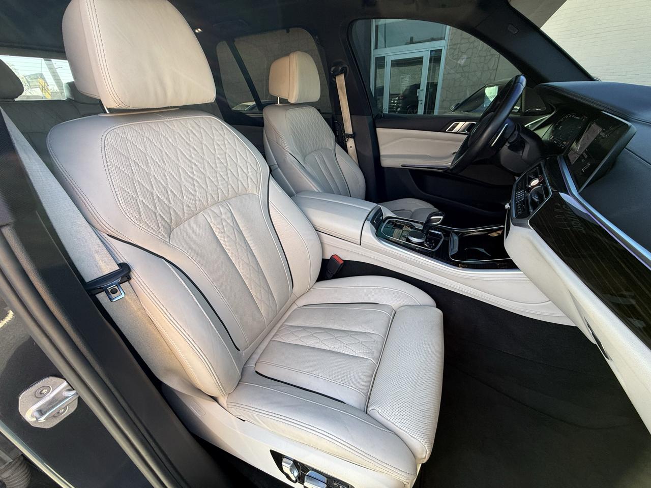 BMW X5 M50i 2021