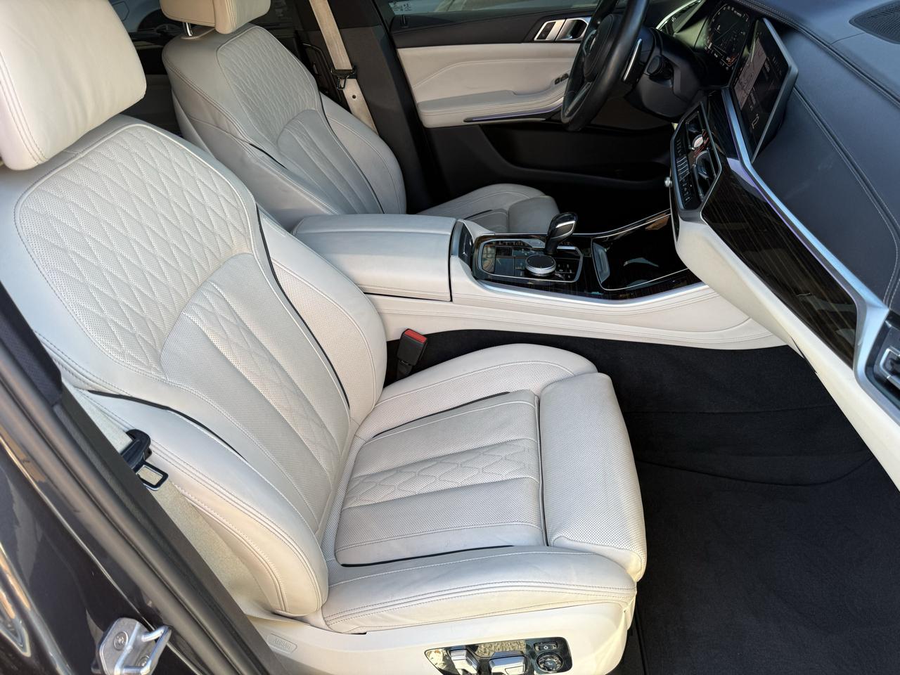 BMW X5 M50i 2021