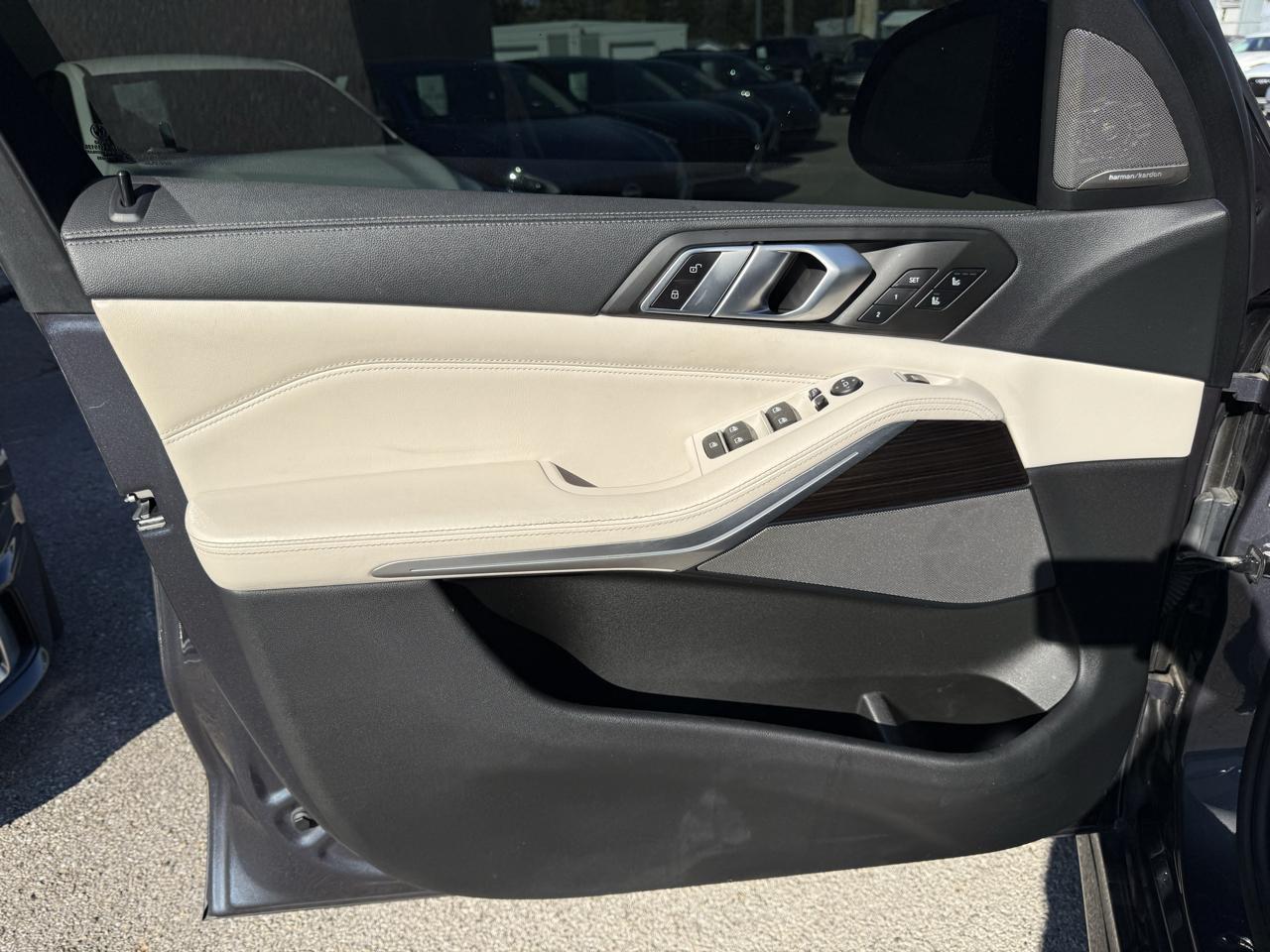 BMW X5 M50i 2021