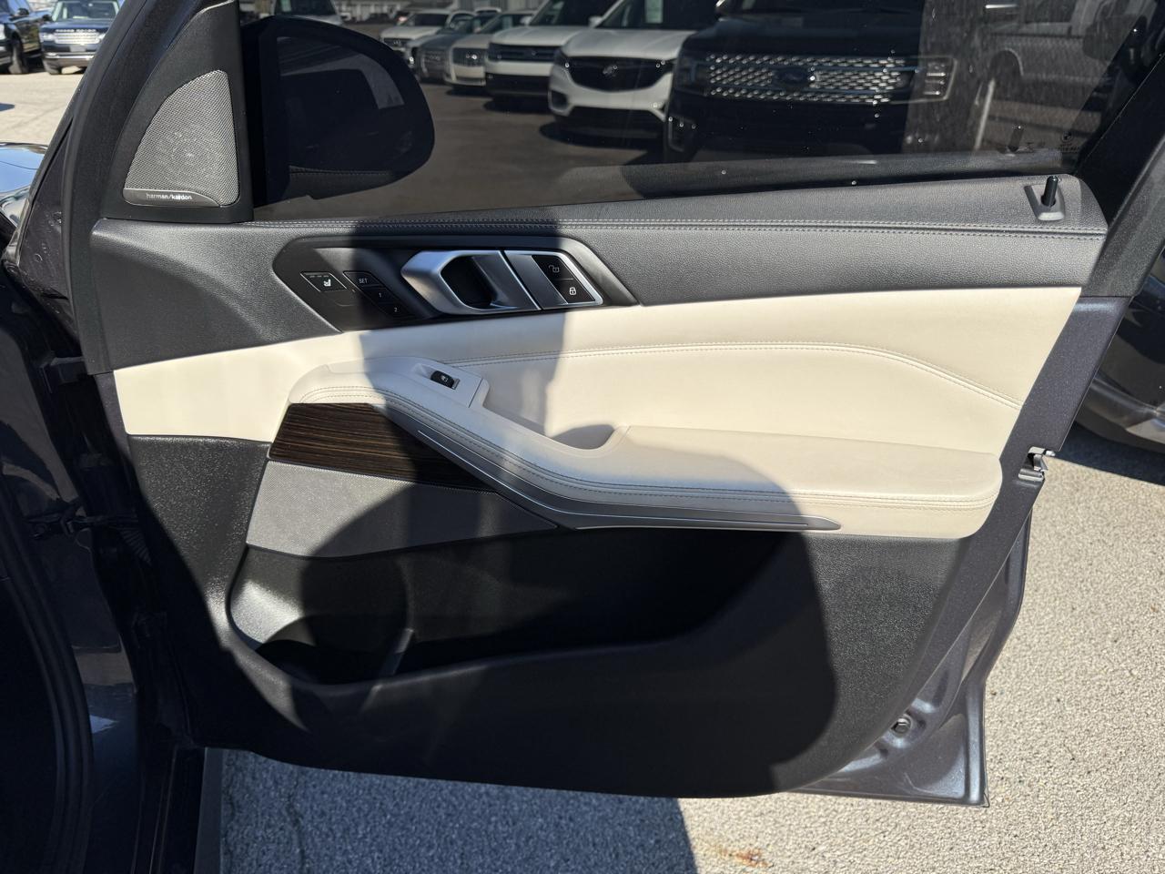 BMW X5 M50i 2021