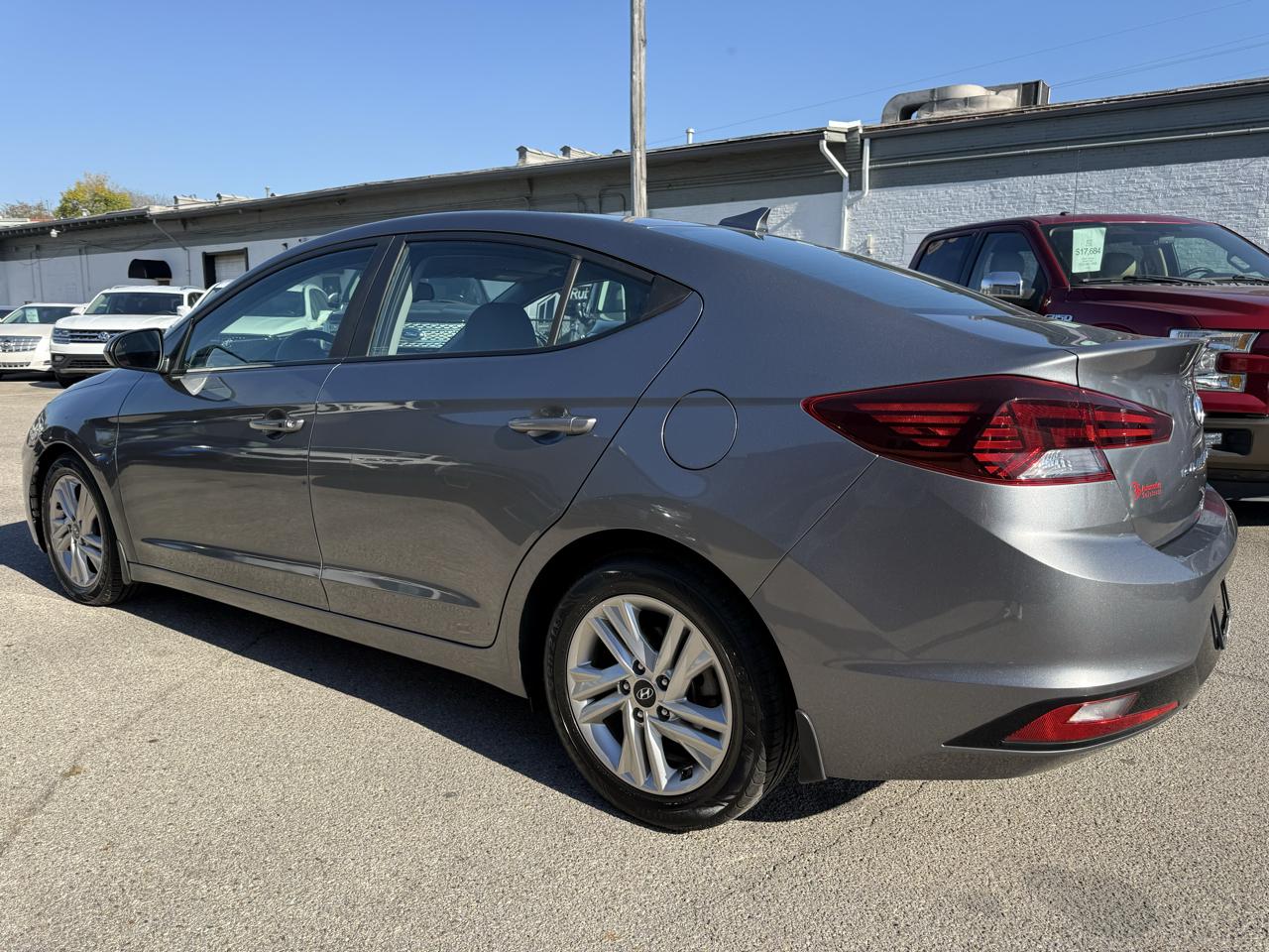 Hyundai Elantra  2019