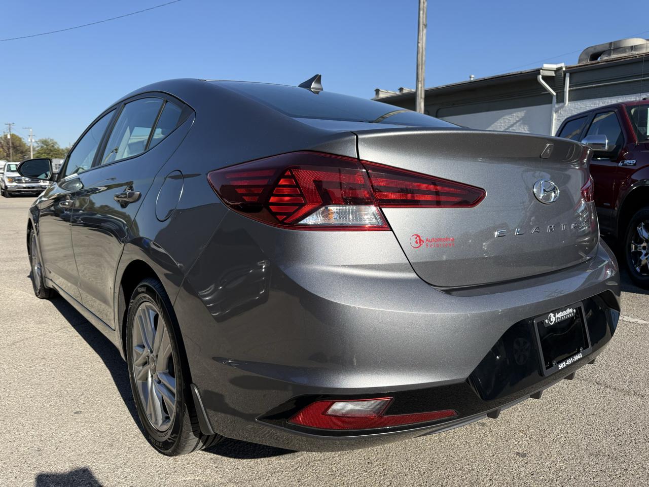 Hyundai Elantra  2019