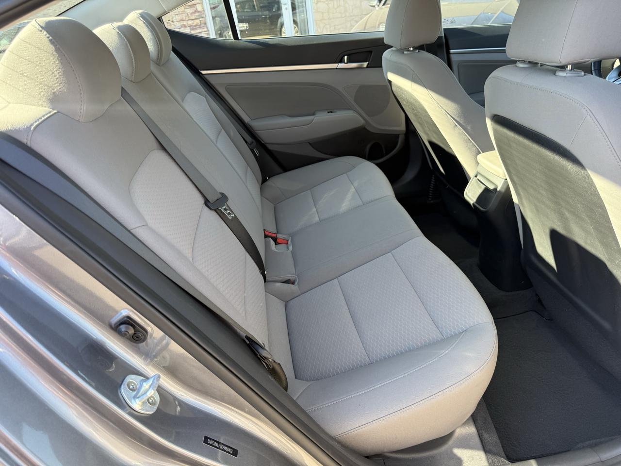 Hyundai Elantra  2019