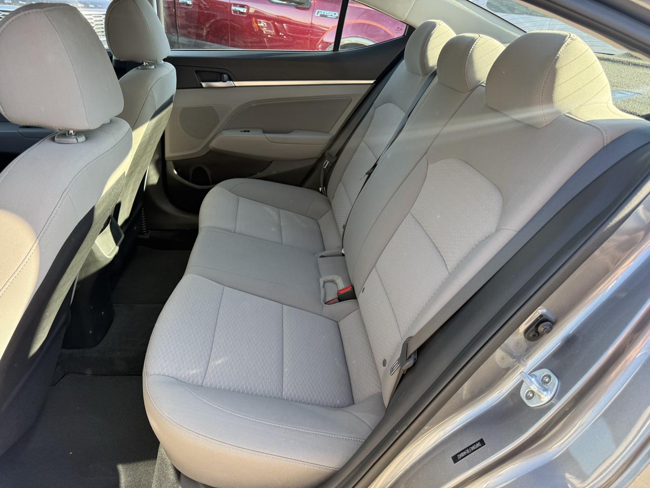 Hyundai Elantra  2019