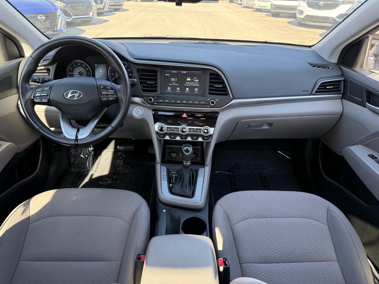 Hyundai Elantra  2019