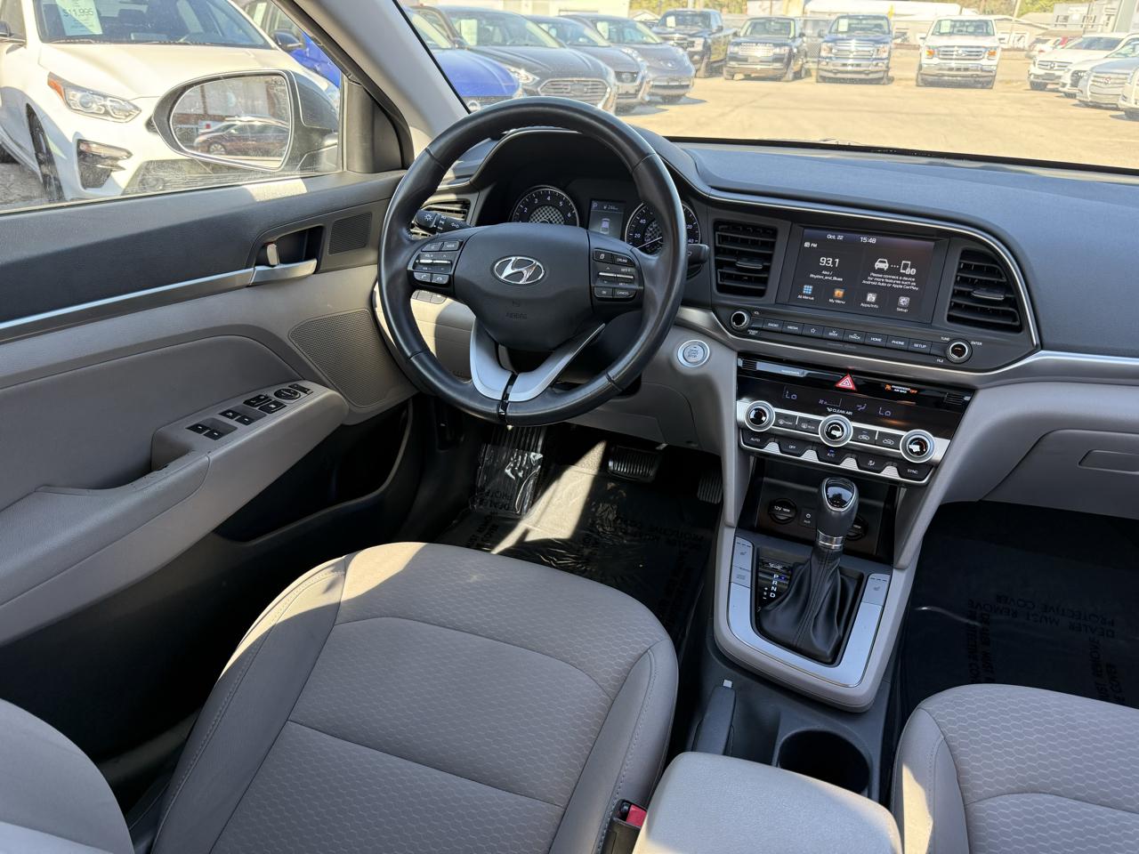 Hyundai Elantra  2019