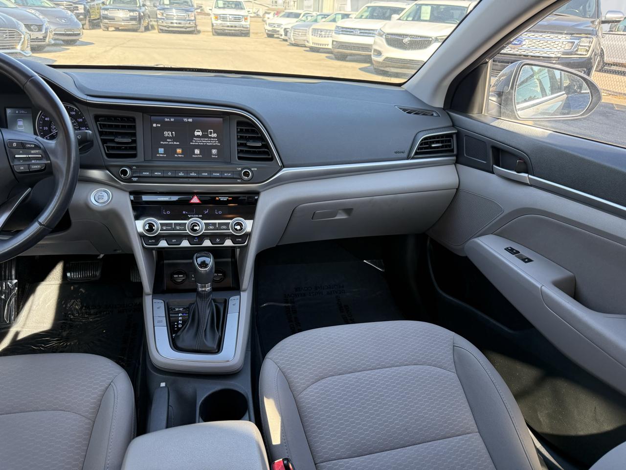 Hyundai Elantra  2019