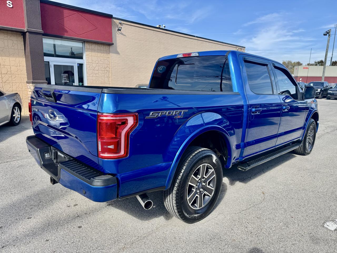 Ford F-150 XLT SuperCrew 5.5-ft. Bed 4WD 2017