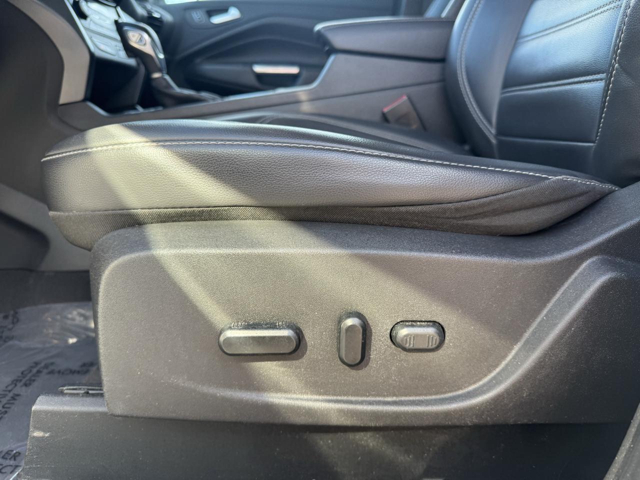 Ford Escape SEL 4WD 2019