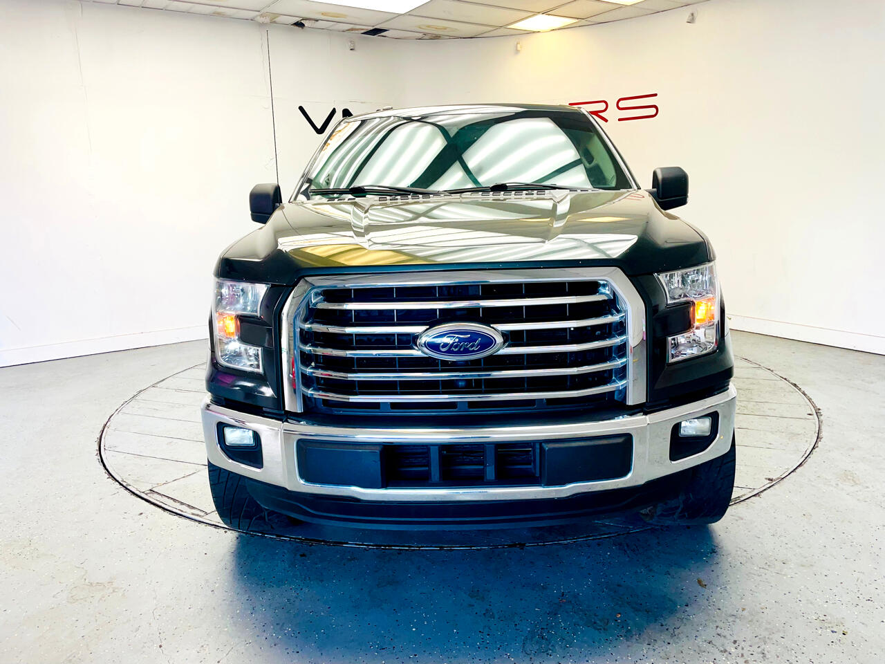 Ford F-150 XLT SuperCrew 5.5-ft. Bed 2WD 2015