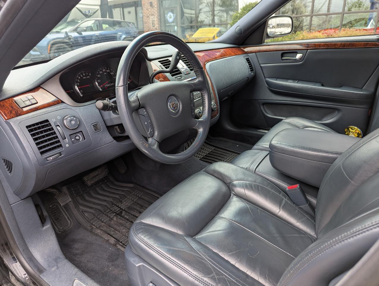 Cadillac DTS Professional 4dr Sdn Limousine 2007