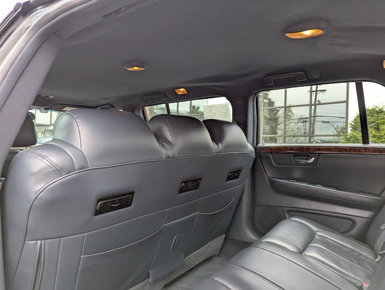 Cadillac DTS Professional 4dr Sdn Limousine 2007