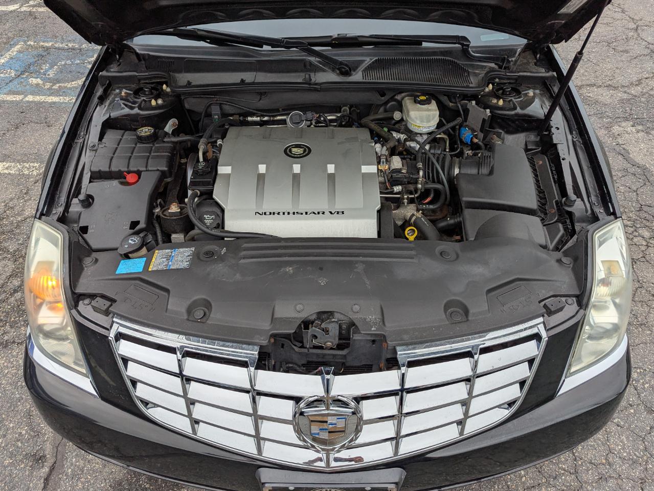 Cadillac DTS Professional 4dr Sdn Limousine 2007
