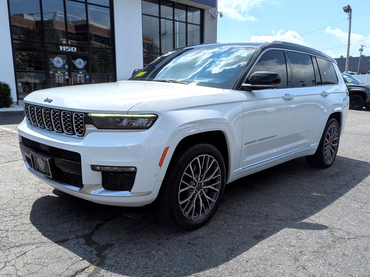 2021 Jeep Grand Cherokee L Summit Reserve photo 2
