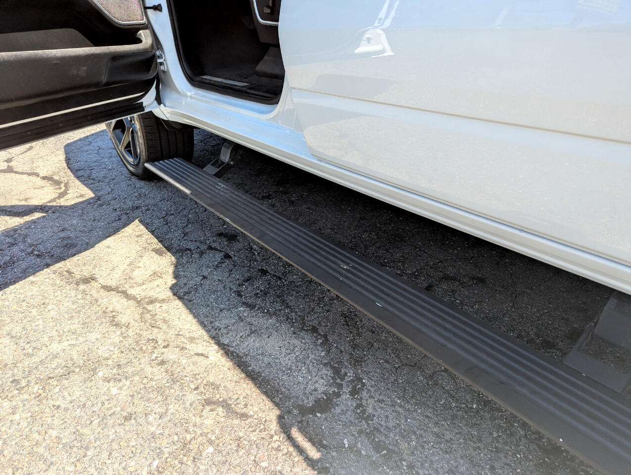 2020 Ram 1500 Laramie photo 13