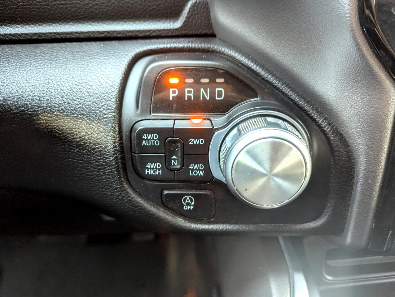 2020 Ram 1500 Laramie photo 25
