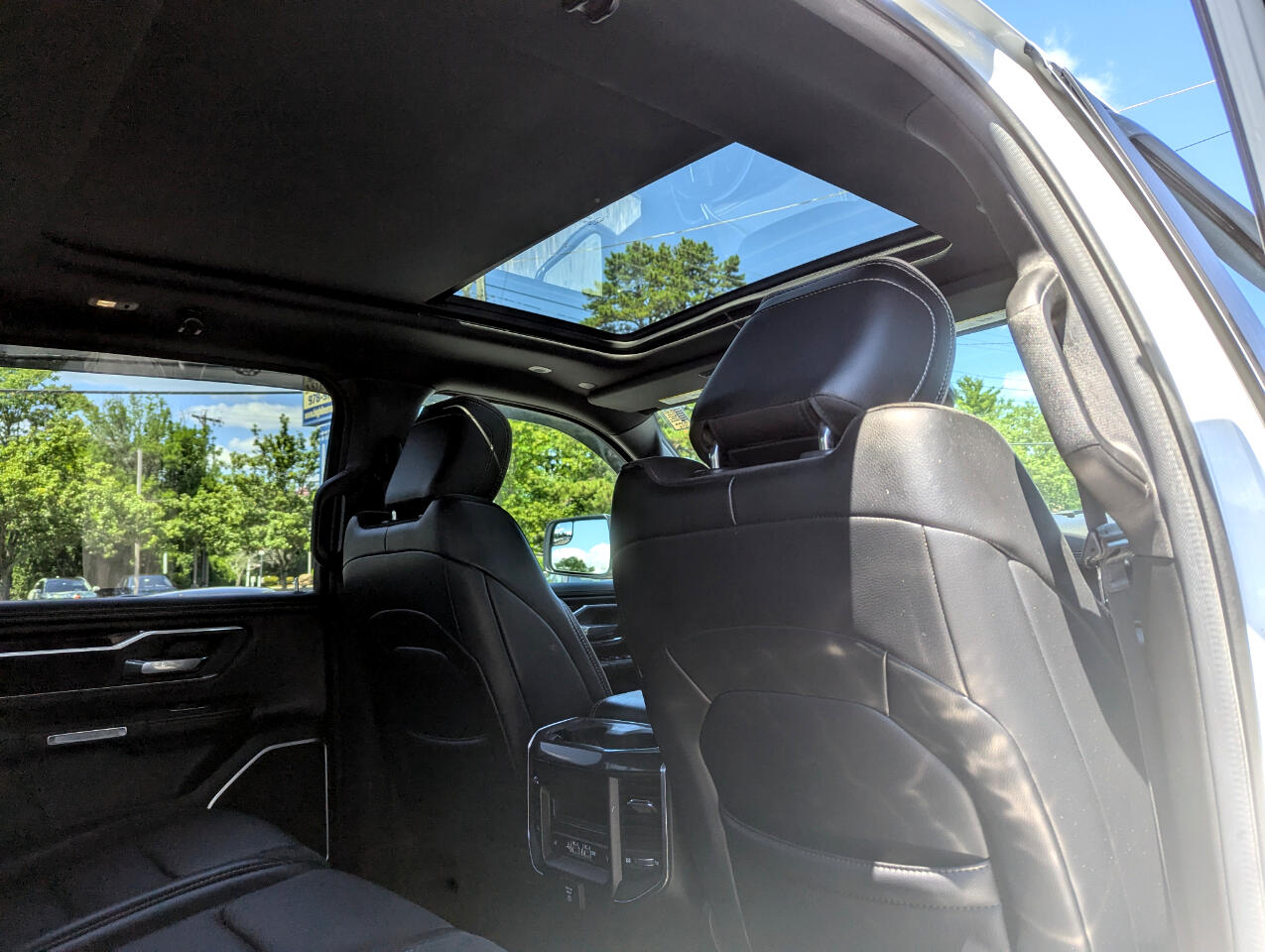 2020 Ram 1500 Laramie photo 51