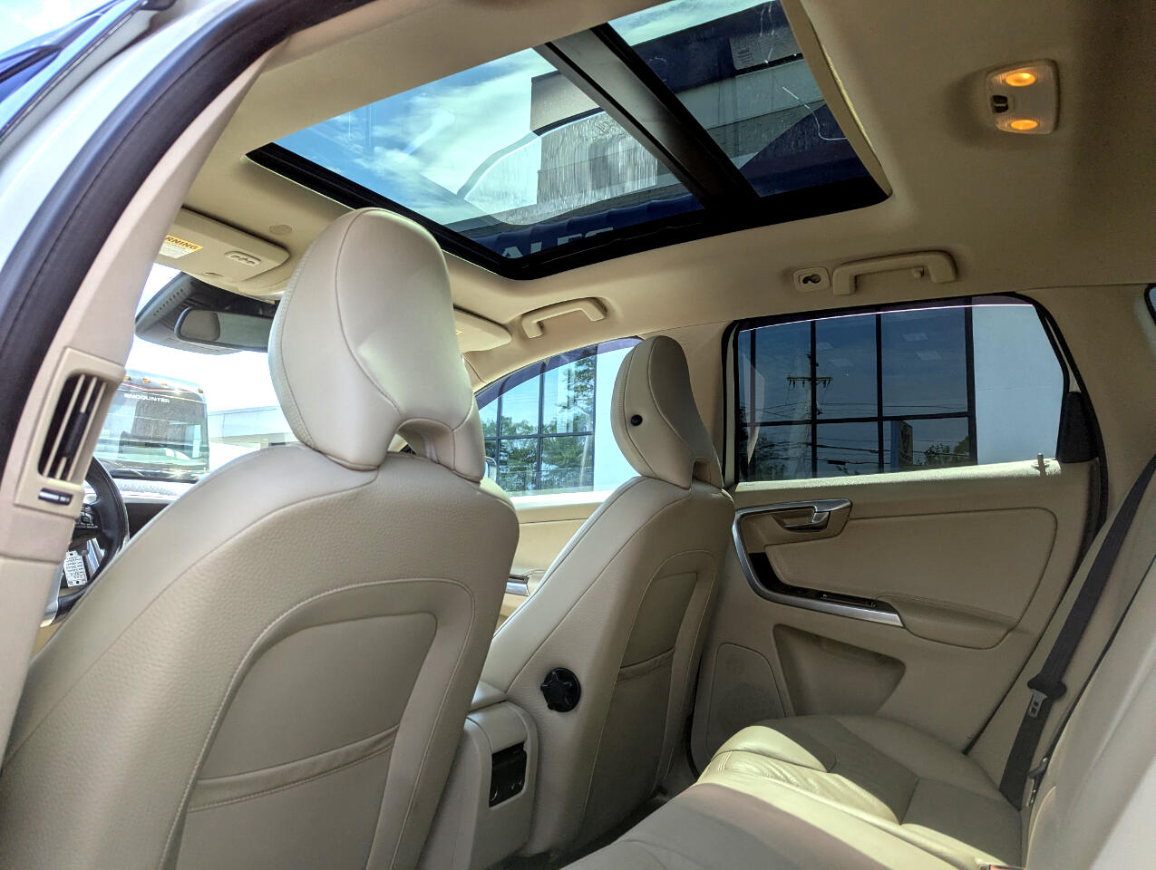 2014 Volvo XC60 photo 36