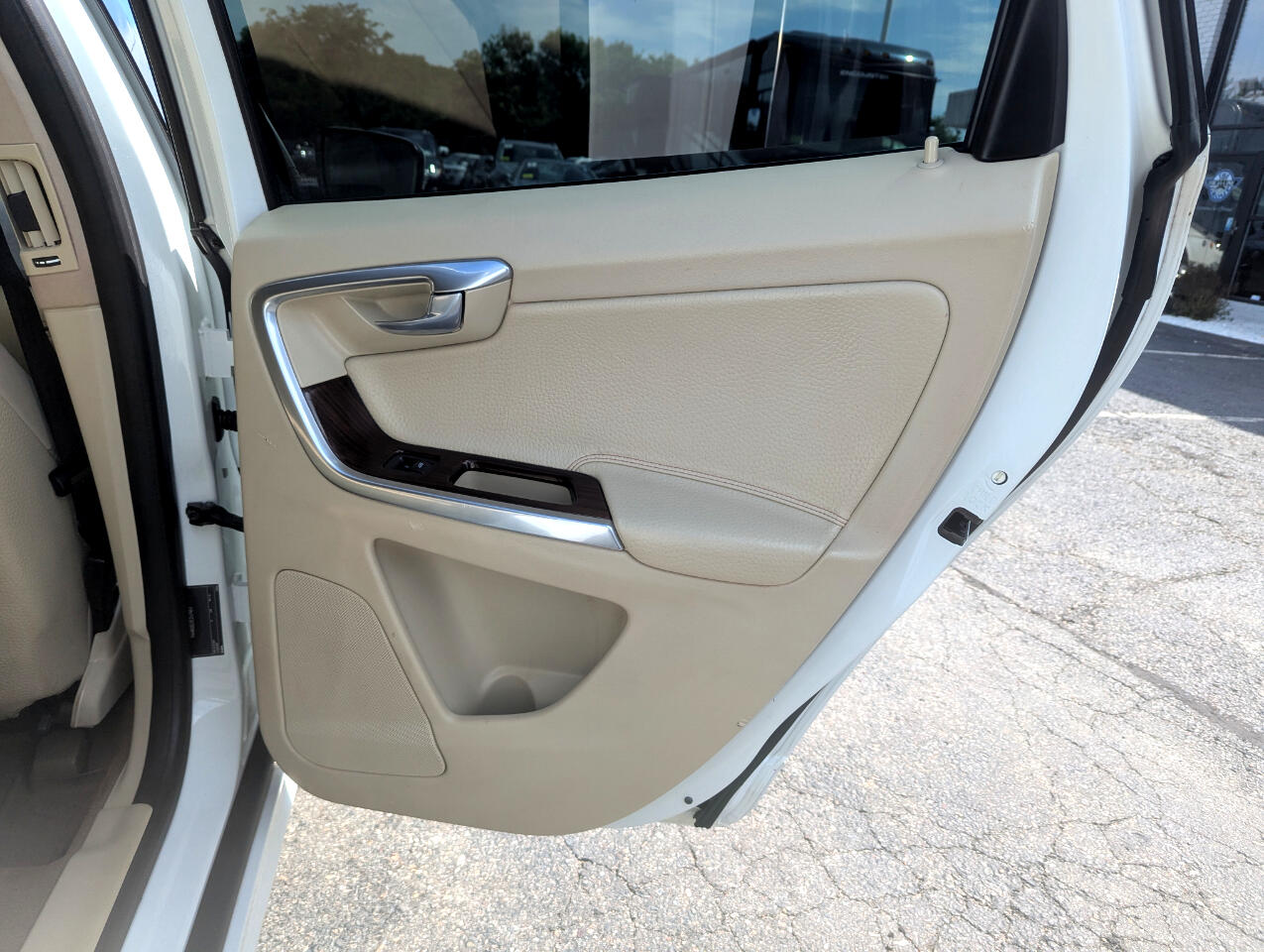 2014 Volvo XC60 photo 39