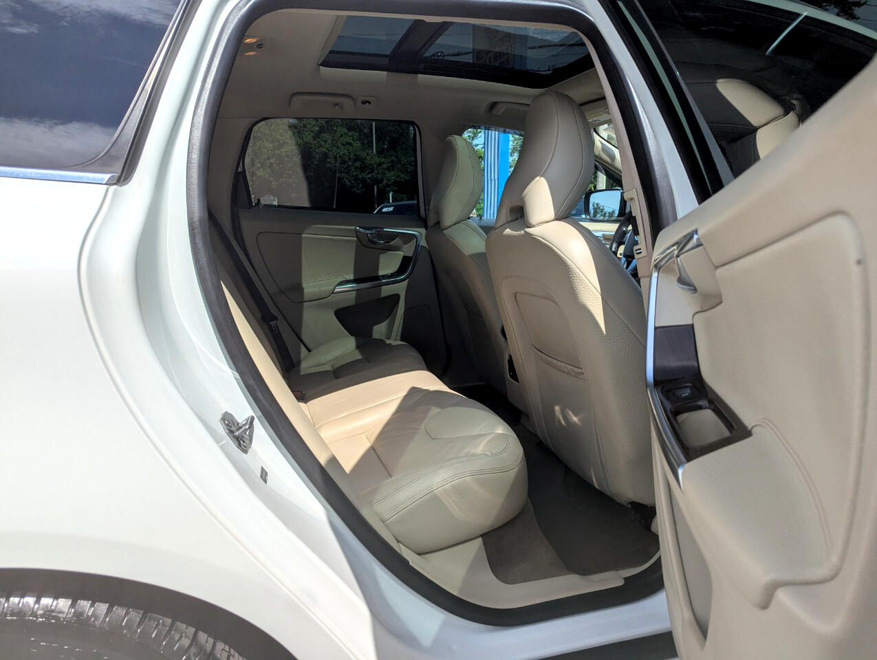 2014 Volvo XC60 photo 40