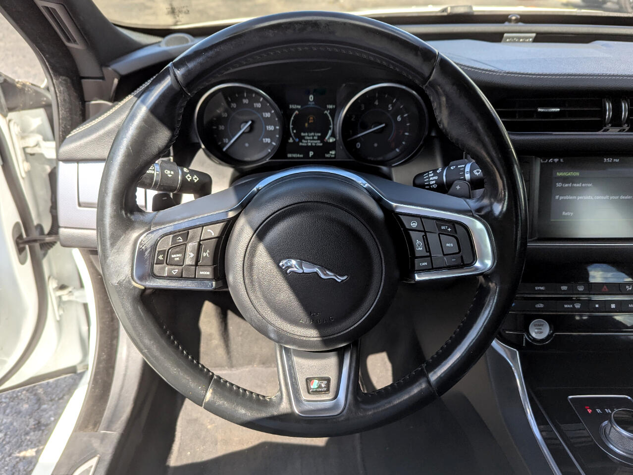 2016 Jaguar XF 35t R-Sport AWD photo 16