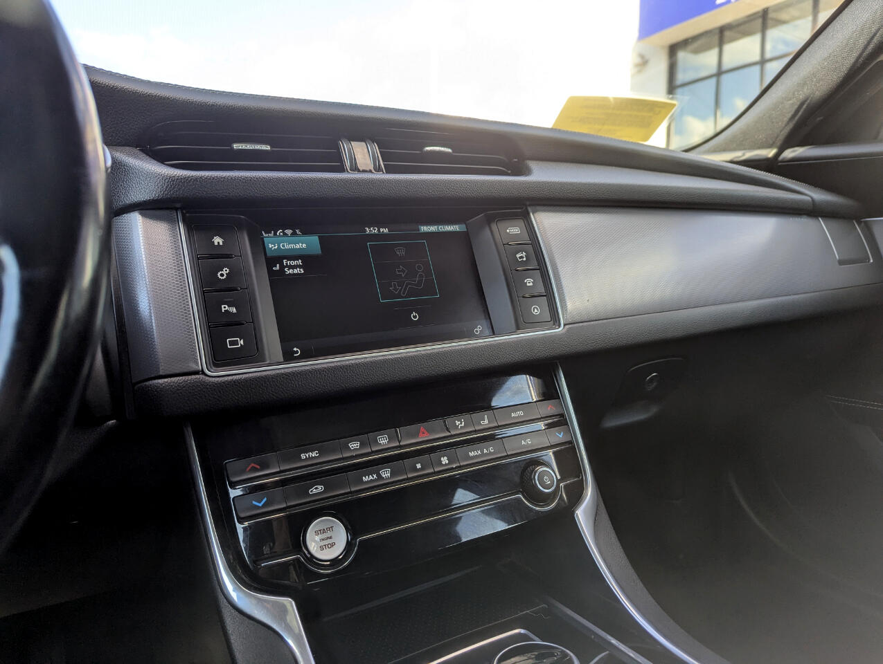 2016 Jaguar XF 35t R-Sport AWD photo 21