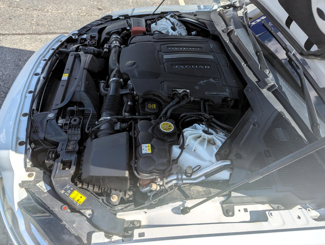 2016 Jaguar XF 35t R-Sport AWD photo 51