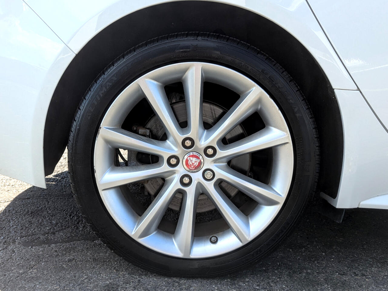 2016 Jaguar XF 35t R-Sport AWD photo 54