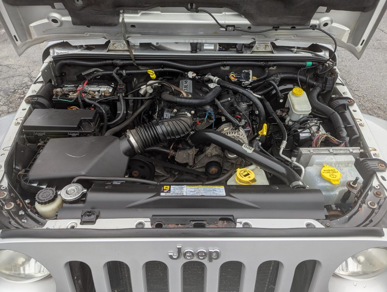 Jeep Wrangler Unlimited 4WD 4dr Sahara 2010