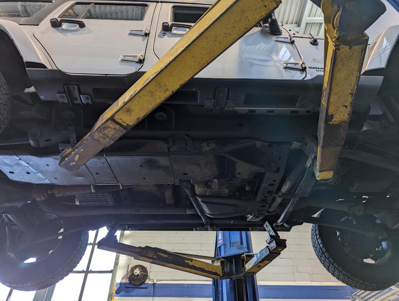 Jeep Wrangler Unlimited 4WD 4dr Sahara 2010