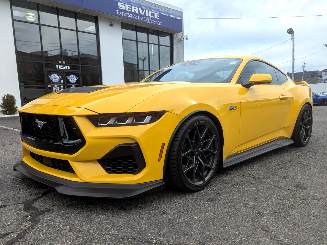 2024 Ford Mustang GT photo 2