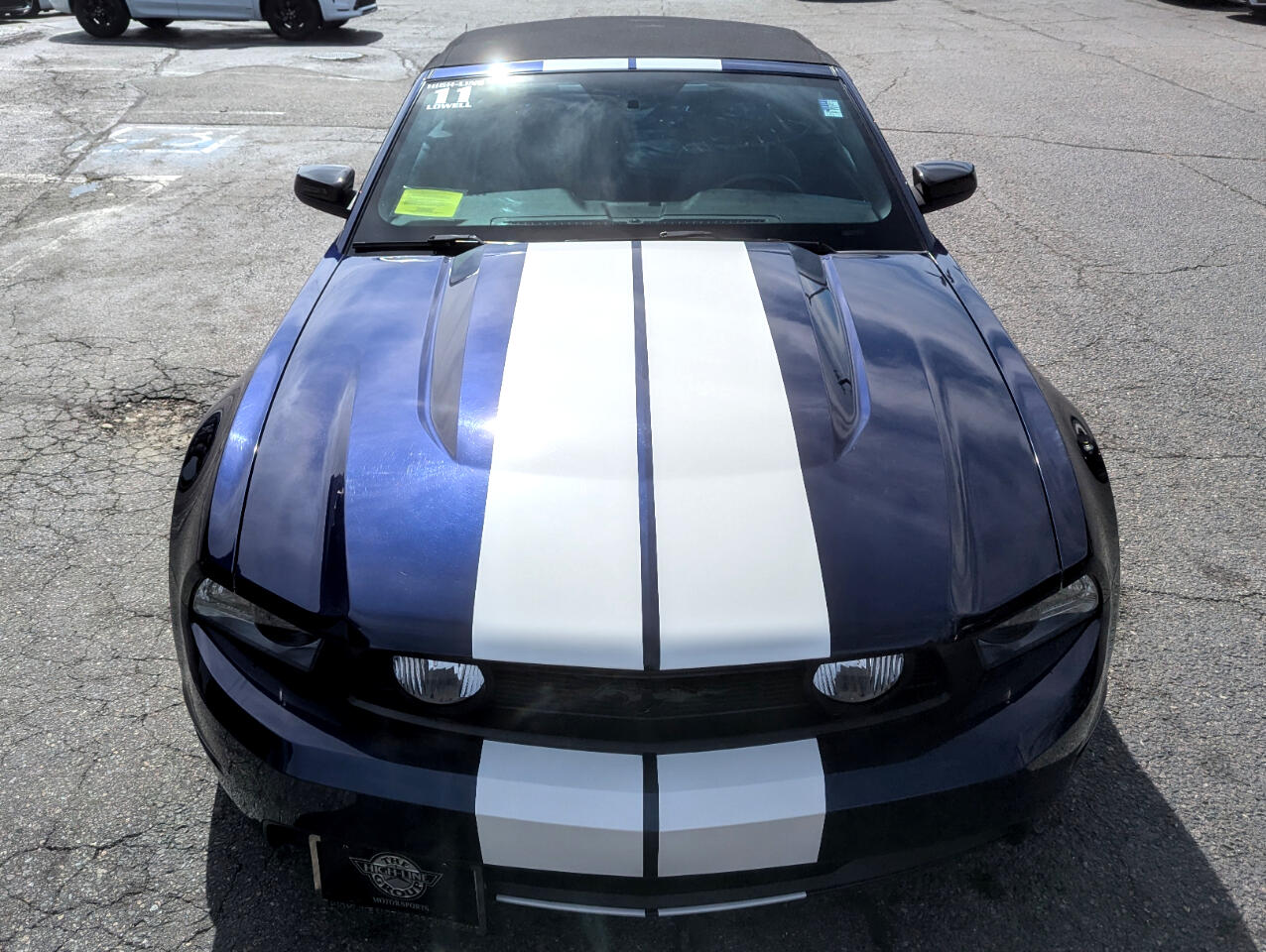 2011 Ford Mustang GT photo 3